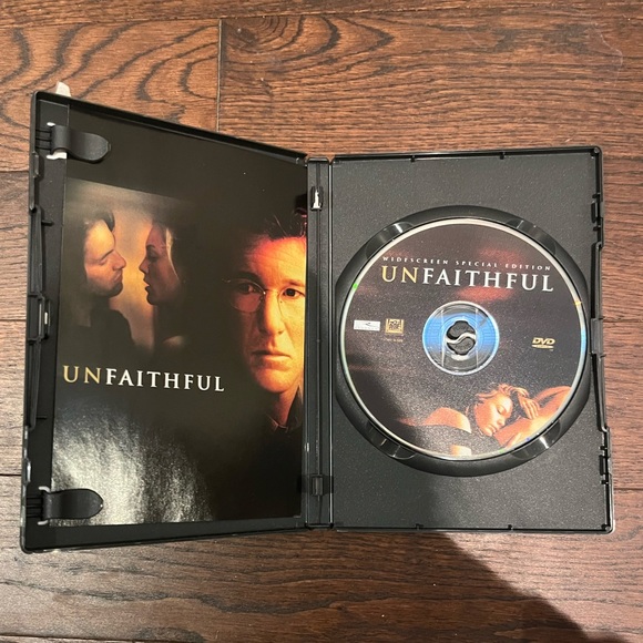 4 DVD’s - Picture 11 of 12